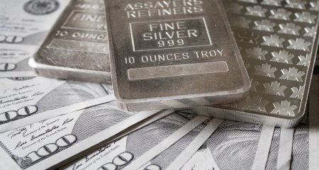 Silver was seen consolidating the previous day’s sharp fall